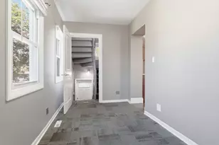 5800 W Giddings St, Chicago, IL 60630 - Photo 13