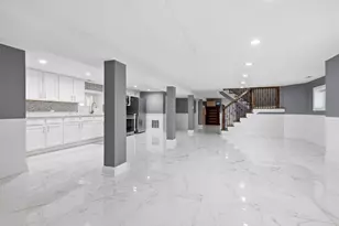 5800 W Giddings St, Chicago, IL 60630 - Photo 21