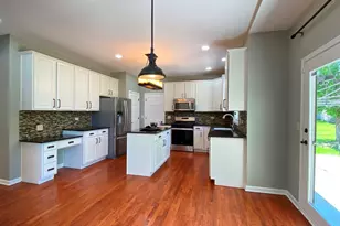 720 Kendridge Ct, Aurora, IL 60502 - Photo 11