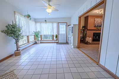 336 E 1st Street, El Paso, IL 61738 - Photo 9