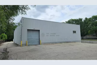 622 Tay Street, Rockford, IL 61102 - Photo 1