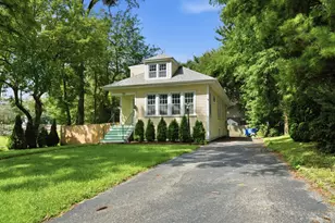 132 S Adams St, Hinsdale, IL 60521 - Photo 1