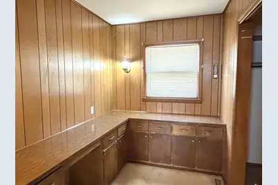 1511 St Vincents Avenue, Lasalle, IL 61301 - Photo 9