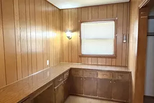 1511 St Vincents Ave, Lasalle, IL 61301 - Photo 9