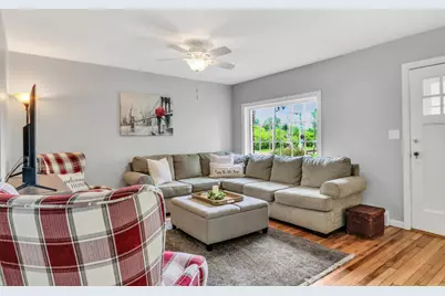 13719 W Wadsworth Road, Wadsworth, IL 60083 - Photo 5