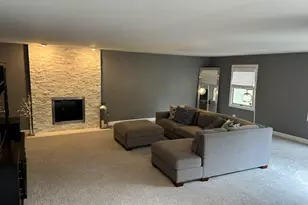 1213 Brook Ln, Naperville, IL 60540 - Photo 7