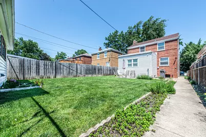 6611 W Foster Avenue, Chicago, IL 60656 - Photo 37
