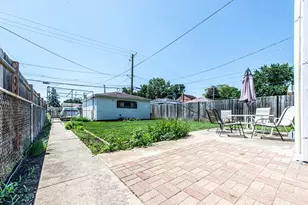 6611 W Foster Ave, Chicago, IL 60656 - Photo 35