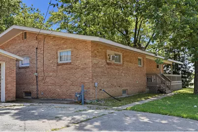 402 E 19th Street, Sterling, IL 61081 - Photo 7