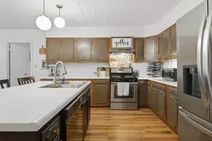 402 E 19th St, Sterling, IL 61081 - Photo 13