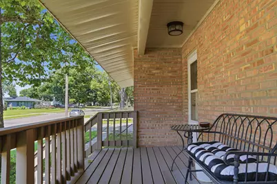 402 E 19th Street, Sterling, IL 61081 - Photo 5