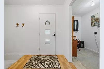 402 E 19th Street, Sterling, IL 61081 - Photo 11