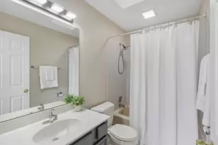 856 W St Johns Pl, Palatine, IL 60067 - Photo 17