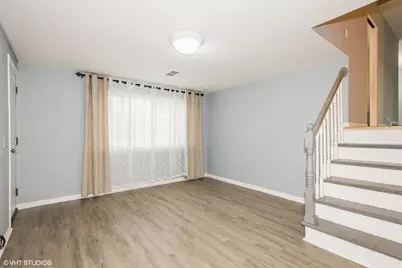 319 Shirley Court, Wheaton, IL 60187 - Photo 17