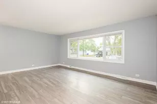 319 Shirley Ct, Wheaton, IL 60187 - Photo 3