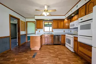 21 E Romeo Rd, Romeoville, IL 60446 - Photo 9