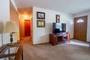 18538 Oak Ave, Lansing, IL 60438 - Photo 7
