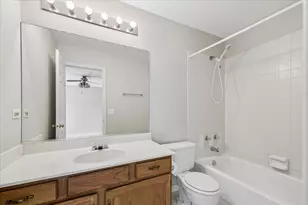 157 Louise Ct, Wood Dale, IL 60191 - Photo 13