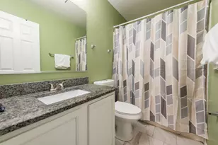1995 W Meadowview Dr, Round Lake, IL 60073 - Photo 13