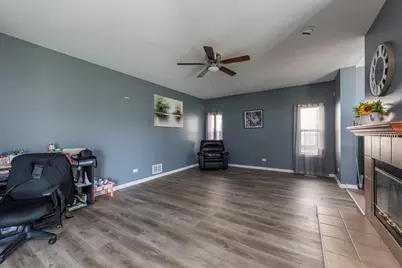 1995 W Meadowview Drive, Round Lake, IL 60073 - Photo 21