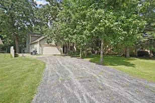 10414 Country Ln, Beach Park, IL 60087 - Photo 25