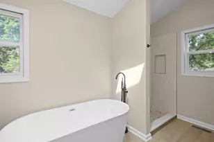 10414 Country Ln, Beach Park, IL 60087 - Photo 13