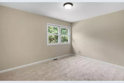 10414 Country Lane, Beach Park, IL 60087 - Photo 15