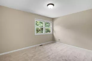 10414 Country Ln, Beach Park, IL 60087 - Photo 15