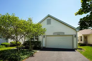 2241 Carillon Dr, Grayslake, IL 60030 - Photo 35