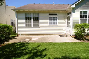 2241 Carillon Dr, Grayslake, IL 60030 - Photo 33