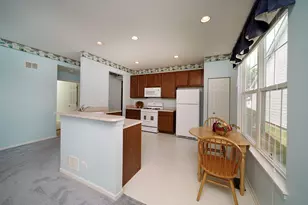 2241 Carillon Dr, Grayslake, IL 60030 - Photo 9