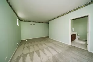 2241 Carillon Dr, Grayslake, IL 60030 - Photo 15