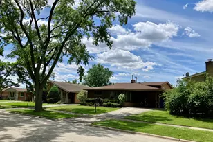 8948 Nashville Ave, Morton Grove, IL 60053 - Photo 19