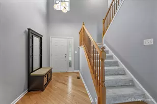 375 Wolcott Ln, Batavia, IL 60510 - Photo 5