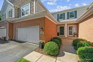 375 Wolcott Ln, Batavia, IL 60510 - Photo 3
