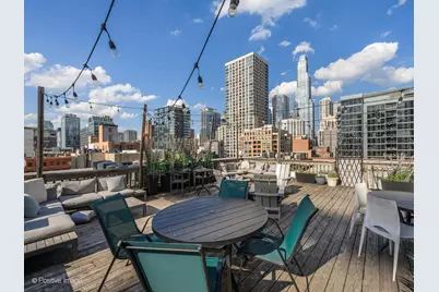 225 W Huron Street #403, Chicago, IL 60654 - Photo 17