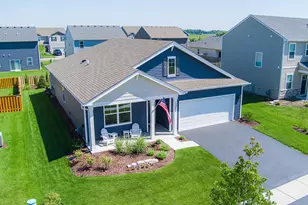 1382 Aspen Ln, Pingree Grove, IL 60140 - Photo 1