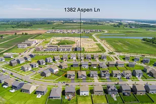 1382 Aspen Ln, Pingree Grove, IL 60140 - Photo 7