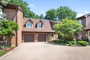 22 Kings Ct, Westchester, IL 60154 - Photo 25