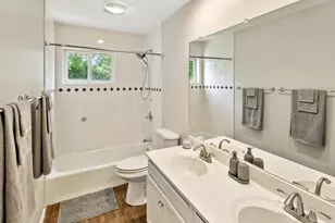 219 Countryside Ln, Lindenhurst, IL 60046 - Photo 15