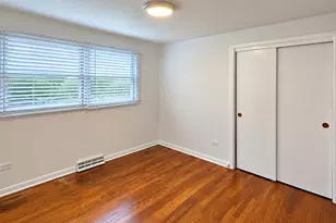 7226 W 60th Pl, Summit, IL 60501 - Photo 5