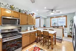 163 S Craig Pl, Lombard, IL 60148 - Photo 9
