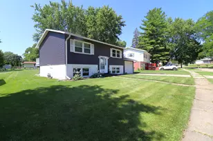 1719 Revere, Freeport, IL 61032 - Photo 1