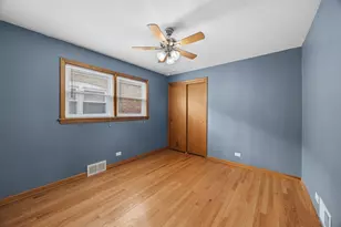 6000 S Narragansett Ave, Chicago, IL 60638 - Photo 11