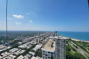 5415 N Sheridan Rd, Chicago, IL 60640 - Photo 3