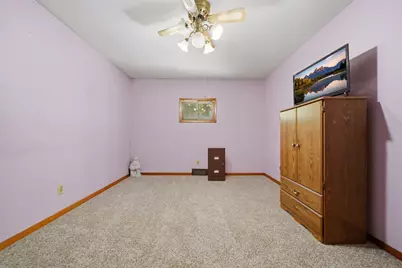 1009 Chicago Avenue, Dixon, IL 61021 - Photo 11