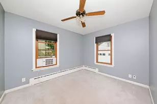 512 S Calumet Ave, Aurora, IL 60506 - Photo 5