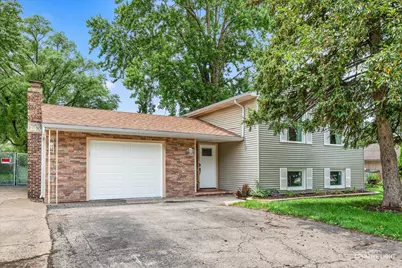 337 E Briarcliff Road, Bolingbrook, IL 60440 - Photo 1