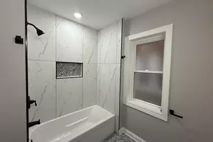 7932 S Champlain Ave, Chicago, IL 60619 - Photo 9