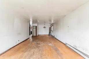 1633 Downs Dr, Calumet City, IL 60409 - Photo 3